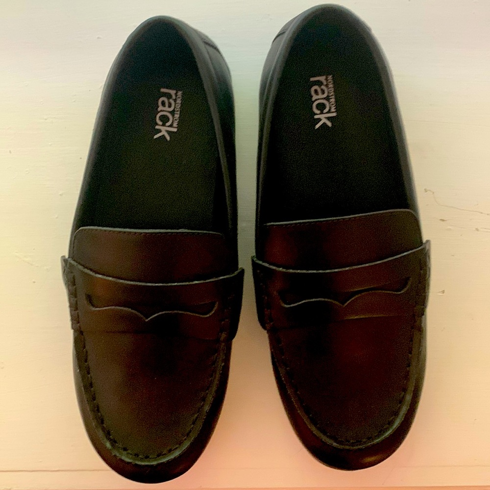Nordstrom rack kids black leather loafers size 3y. New without tags.